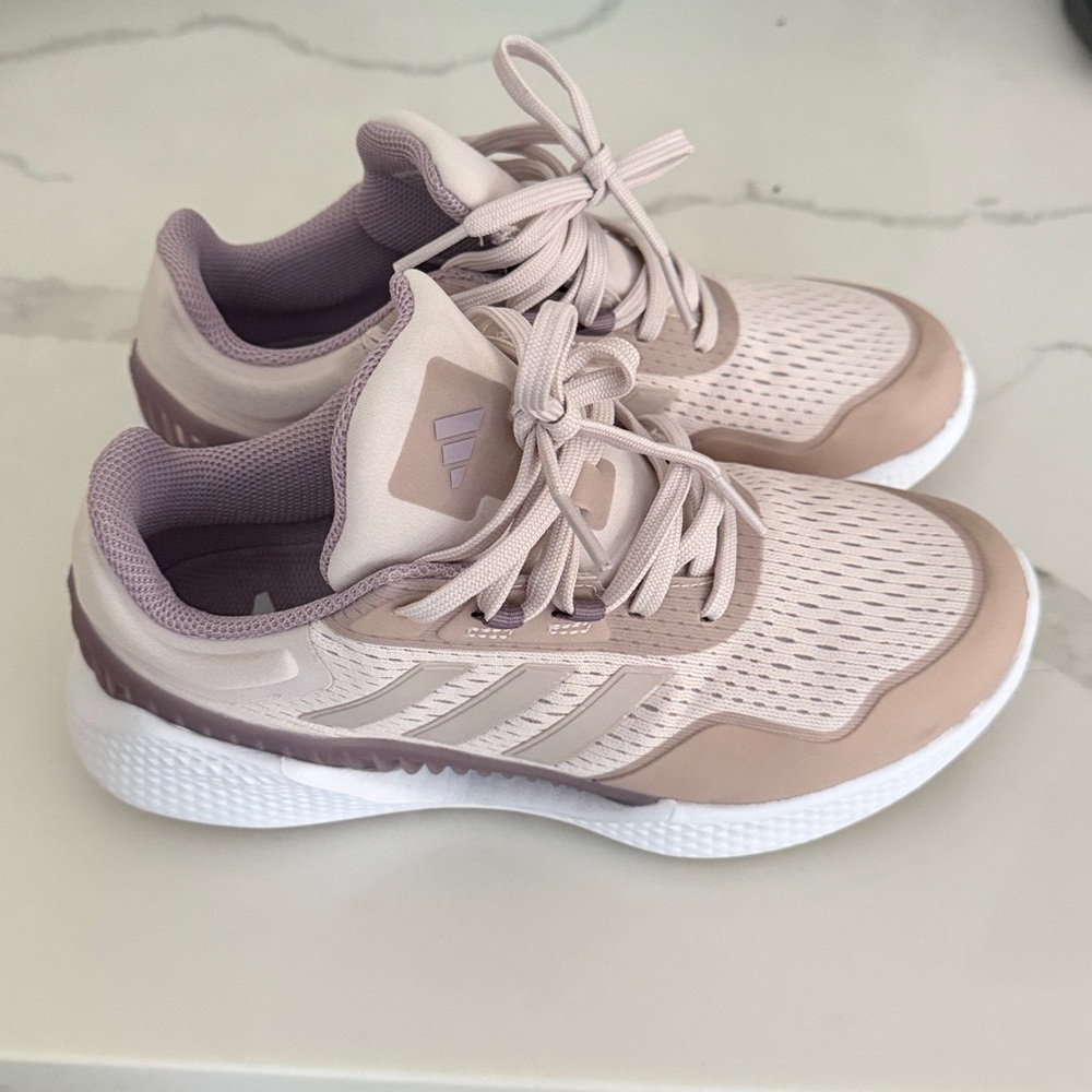 Adidas Women Summervent 24 Mauve Sneakers Size 5